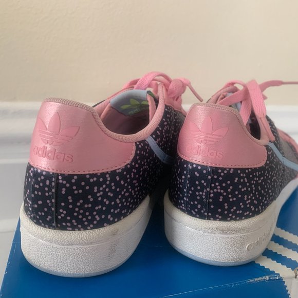 Adidas shoes with box - Picture 3 of 7